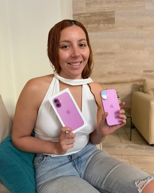 Cliente feliz de iPhone Elite
